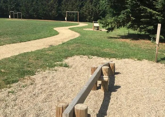 Holiday home Familial Dans Le Bocage Bourbonnais Avec Jardin Prive - Fr-1-489-93 *