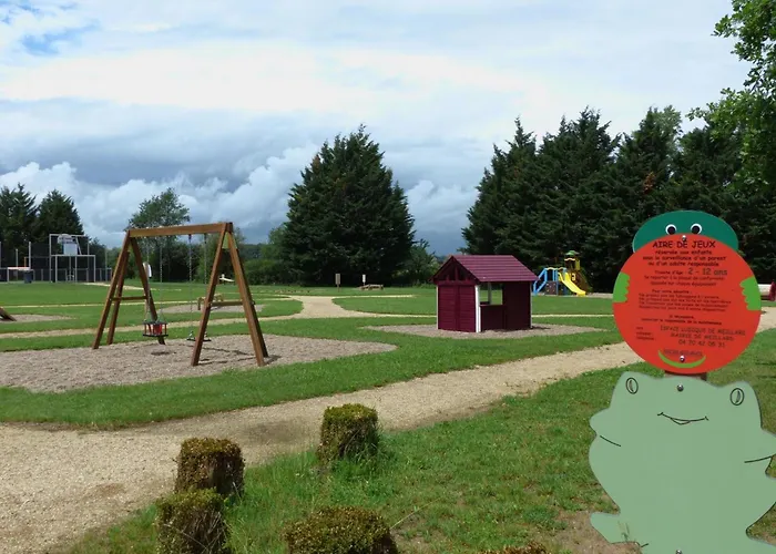 Holiday home Familial Dans Le Bocage Bourbonnais Avec Jardin Prive - Fr-1-489-93